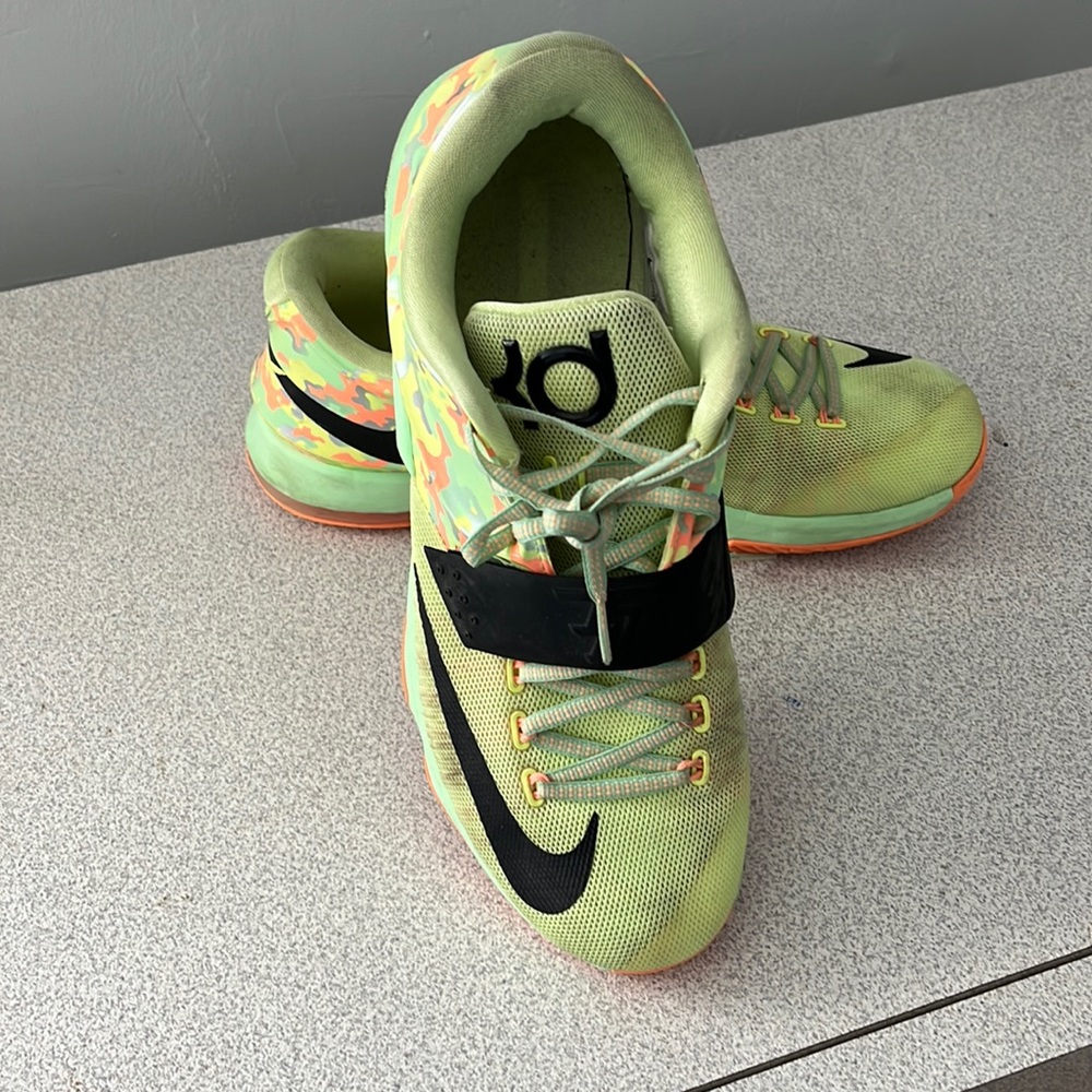 Nike Mens Zoom size 10.5